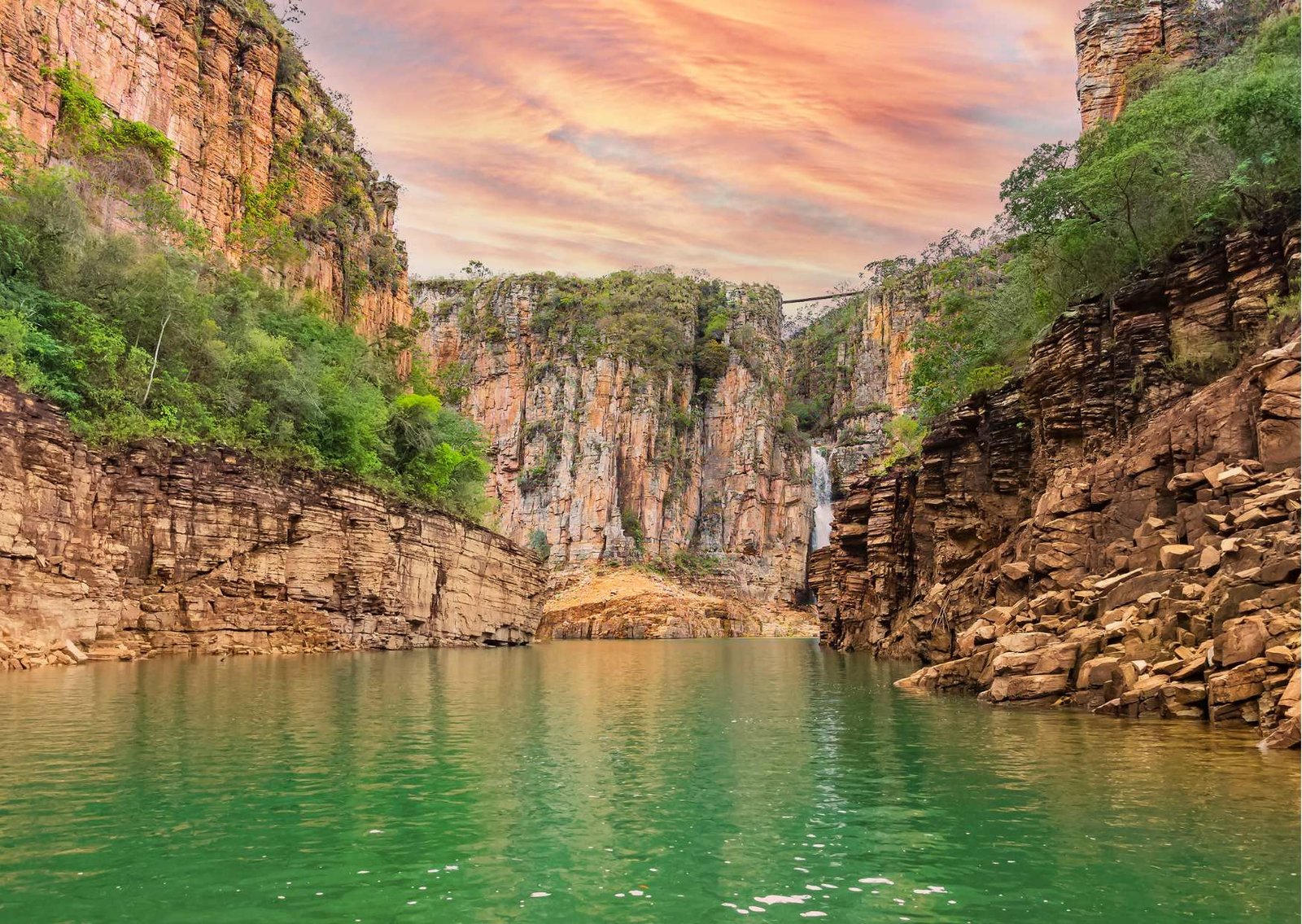 Cânions de Furnas em Capitólio